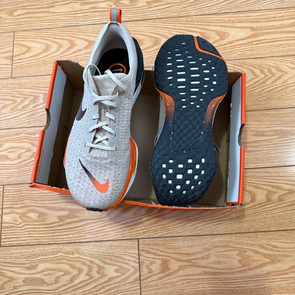 Nike ZoomX Invincible Run 3 - Cream and Orange main image 7